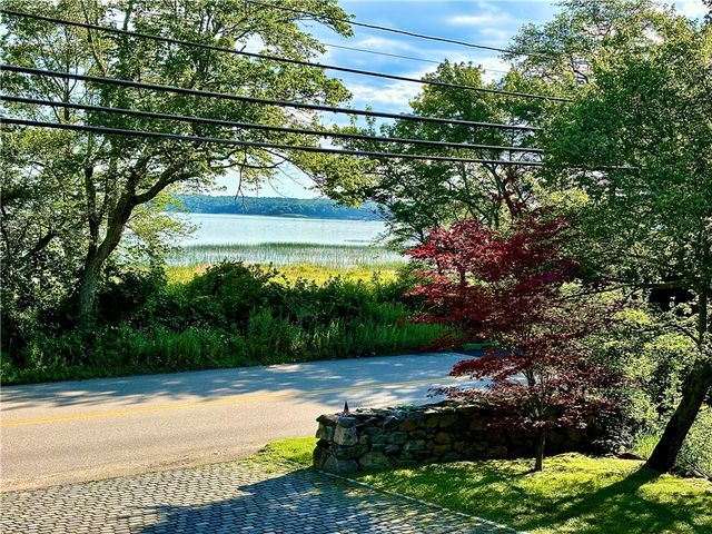608 Wordens Pond Road, South Kingstown, RI 02879