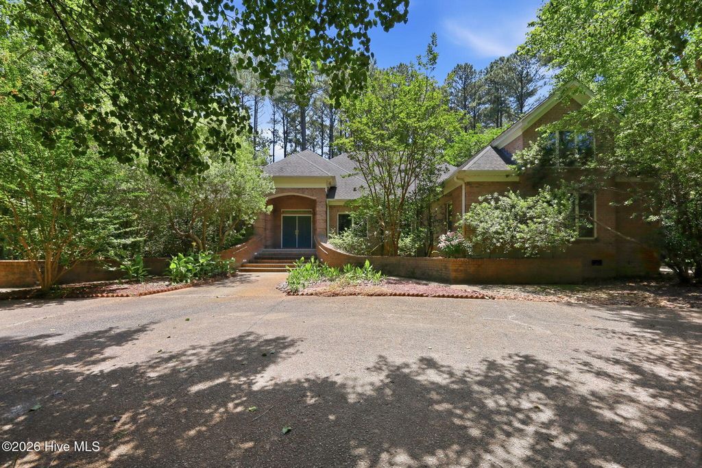 103 Rappahannock Drive, Chocowinity, NC 27817