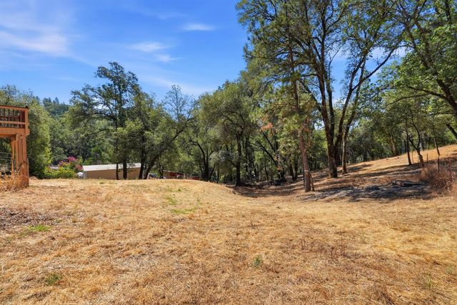 3520 Mining Brook Rd, Placerville, CA 95667