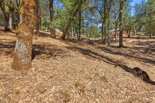 3520 Mining Brook Rd, Placerville, CA 95667