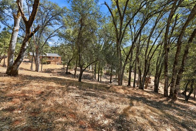 3520 Mining Brook Rd, Placerville, CA 95667