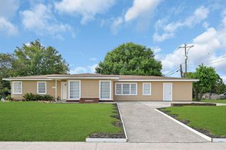 1603 5th Avenue N, Texas City, TX 77590