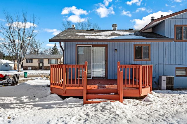 4221 Edgemont Street, Vadnais Heights, MN 55127