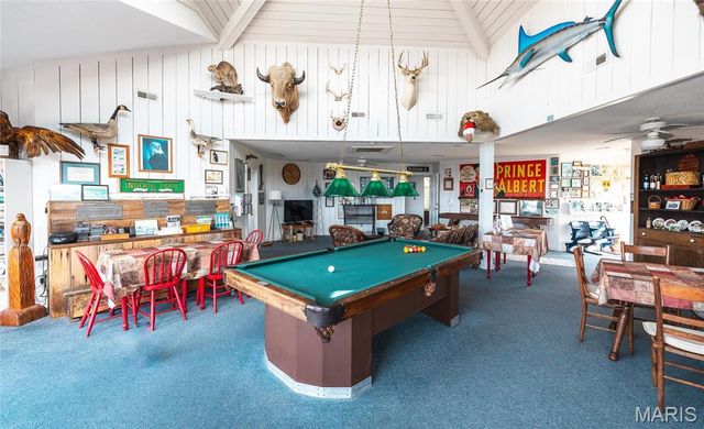 1 Tara Point Drive, Grafton, IL 62037