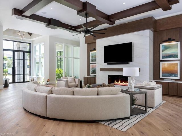 799 Cassena RD, Naples, FL 34108