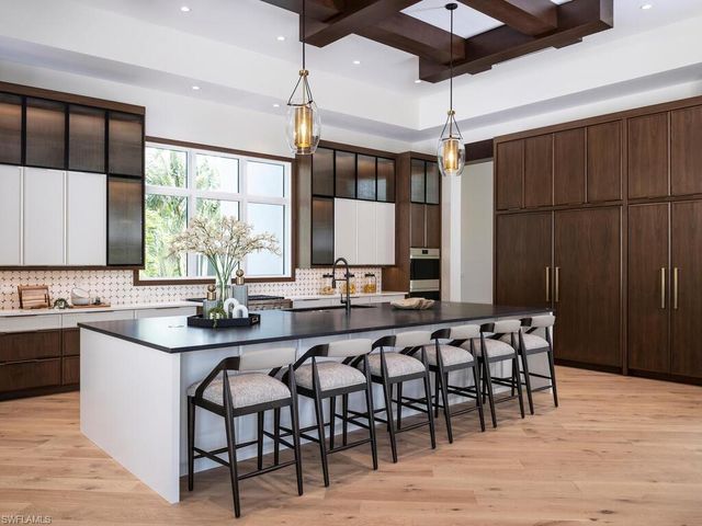 799 Cassena RD, Naples, FL 34108