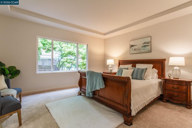 7592 Meadow Ct, Dublin, CA 94568