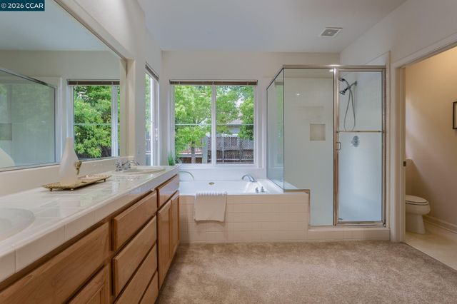 7592 Meadow Ct, Dublin, CA 94568