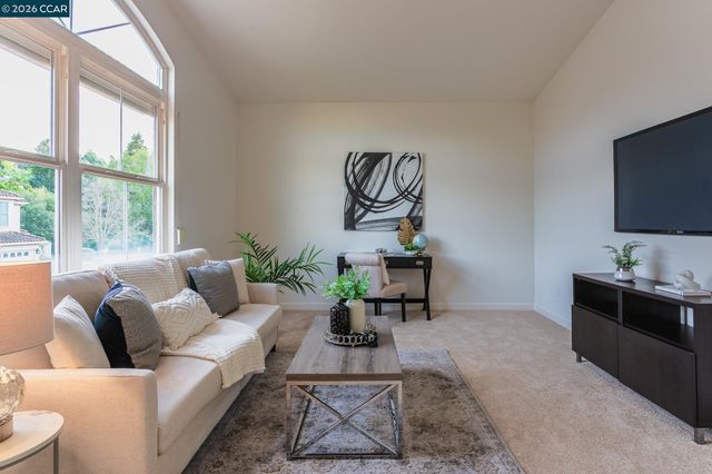 7592 Meadow Ct, Dublin, CA 94568