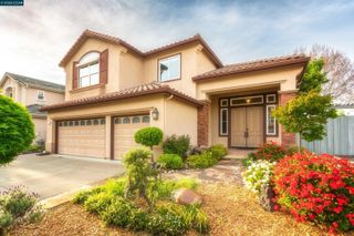 7592 Meadow Ct, Dublin, CA 94568