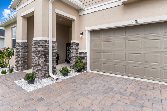 618 Kerrs Lane SE, Palm Bay, FL 32909