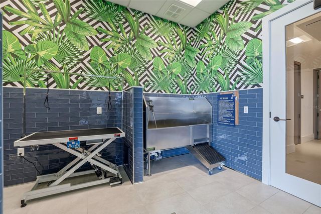 275 1ST AVENUE S 1003, St Petersburg, FL 33701