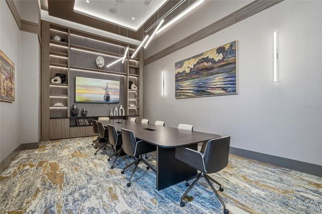 275 1ST AVENUE S 1003, St Petersburg, FL 33701