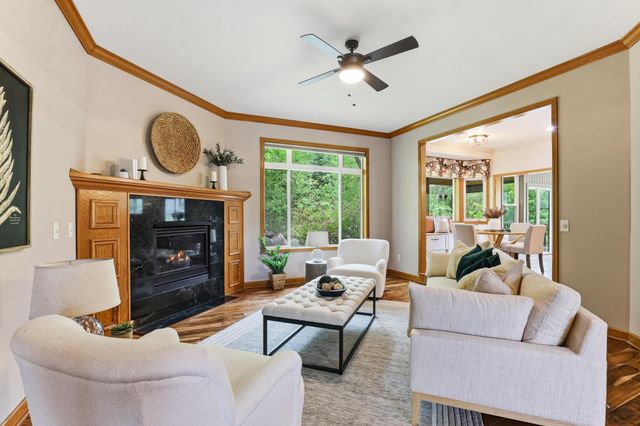 9655 Barton Trail, Inver Grove Heights, MN 55077