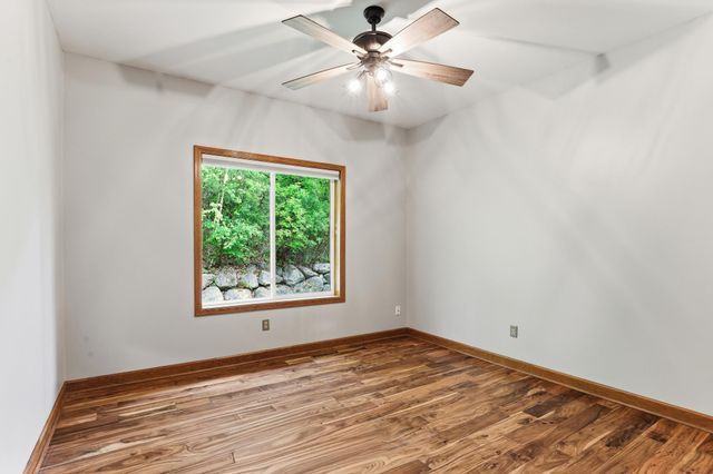 9655 Barton Trail, Inver Grove Heights, MN 55077