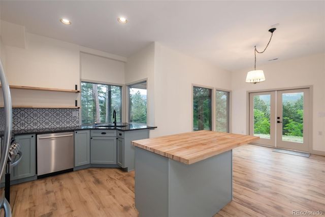33510 Puma Crest, Evergreen, CO 80439