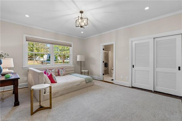 1902 Pembroke Road, Greensboro, NC 27408