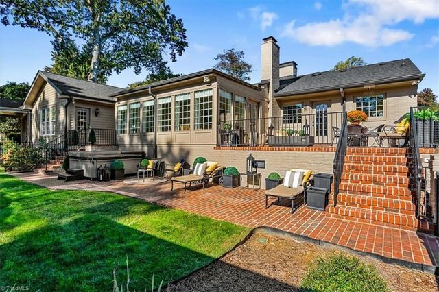 1902 Pembroke Road, Greensboro, NC 27408