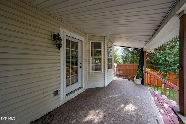 1831 East Oakland Avenue, 1, Johnson City, TN 37601