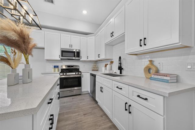 5915 Haight Street A, Houston, TX 77028