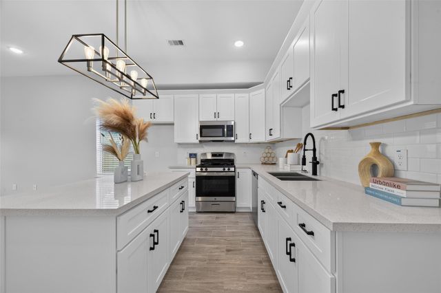5915 Haight Street A, Houston, TX 77028