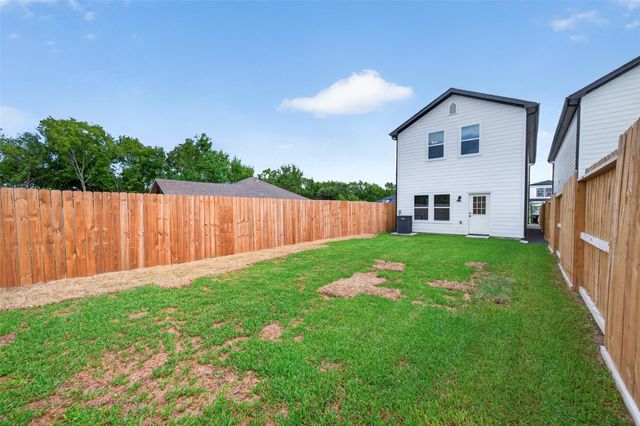 5915 Haight Street A, Houston, TX 77028