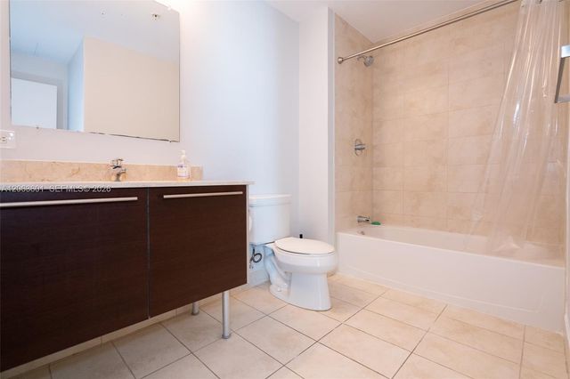 1900 N Bayshore Dr 3917, Miami, FL 33132