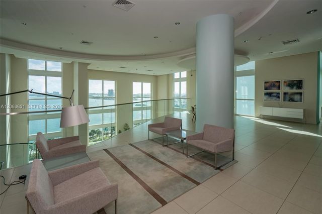 1900 N Bayshore Dr 3917, Miami, FL 33132