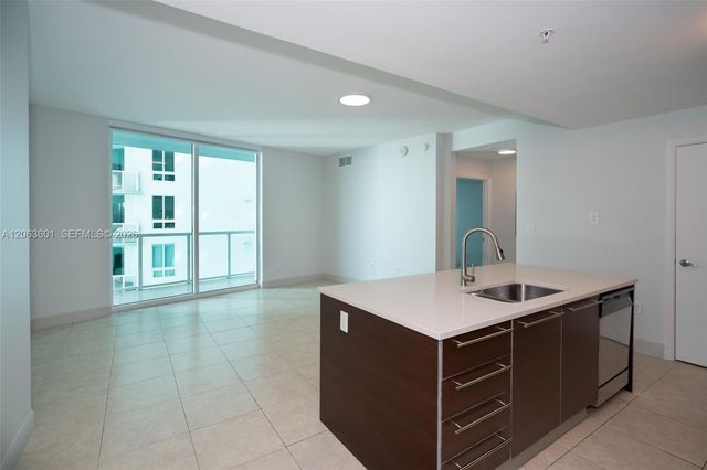 1900 N Bayshore Dr 3917, Miami, FL 33132