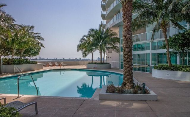 1900 N Bayshore Dr 3917, Miami, FL 33132