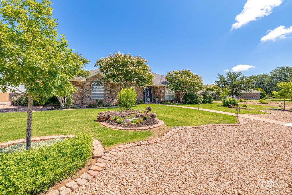 Image 9 of property listing at 1204 Sea Island Rd, San Angelo, TX 76904