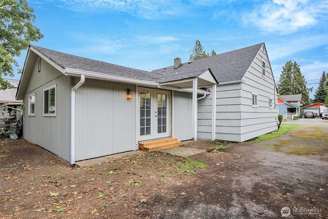 720 7th Avenue SW, Puyallup, WA 98371