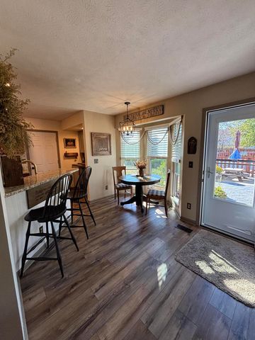 2805 Old Oak Lane 2805 Old Oak Lane, Springfield, OH 45503