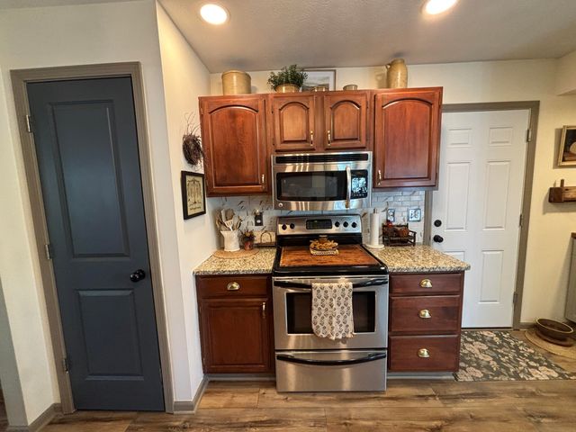 2805 Old Oak Lane 2805 Old Oak Lane, Springfield, OH 45503