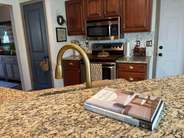 2805 Old Oak Lane 2805 Old Oak Lane, Springfield, OH 45503