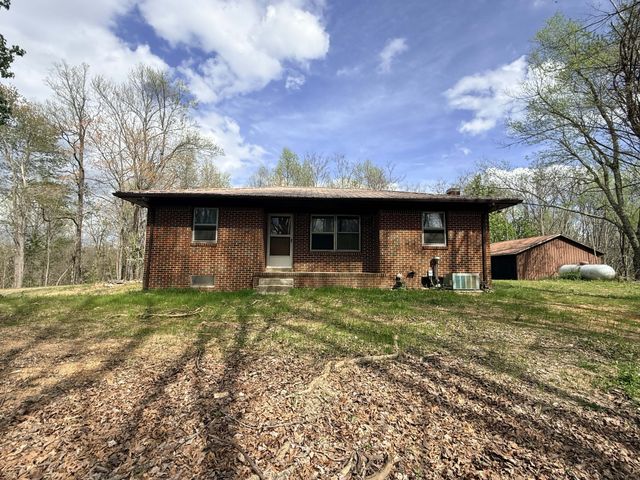 935 Sugar Tree Knob Rd, Liberty, TN 37095