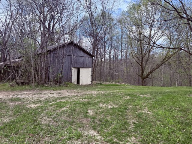 935 Sugar Tree Knob Rd, Liberty, TN 37095