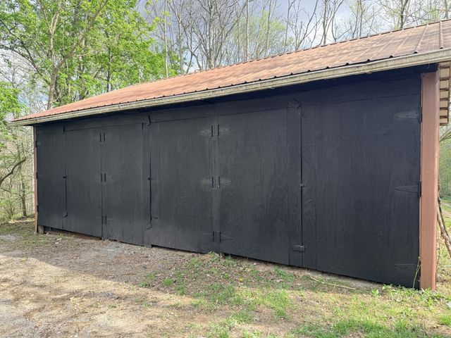 935 Sugar Tree Knob Rd, Liberty, TN 37095