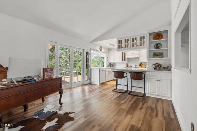 3907 United Road, Agoura Hills, CA 91301