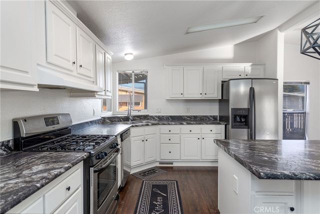 43531 Acacia Ave 54, Hemet, CA 92544