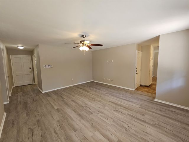 609 Canyon Ridge Drive, Euless, TX 76040