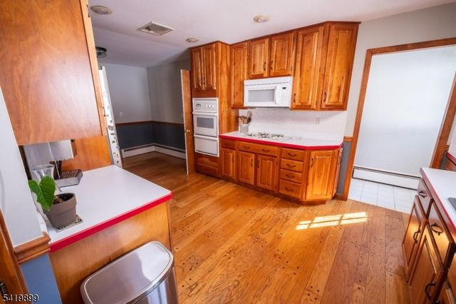 160 Degray St, North Haledon Boro, NJ 07508