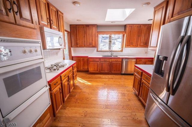 160 Degray St, North Haledon Boro, NJ 07508