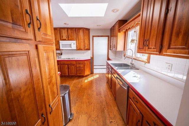 160 Degray St, North Haledon Boro, NJ 07508