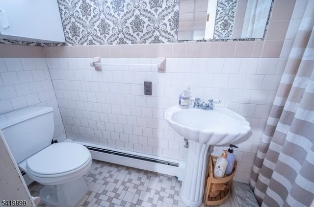 160 Degray St, North Haledon Boro, NJ 07508