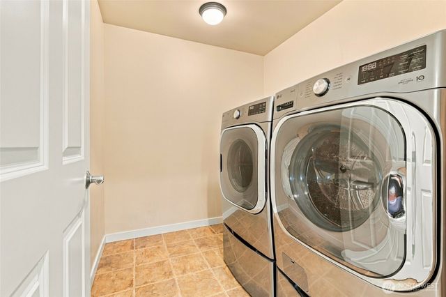 1131 236th Place NE, Sammamish, WA 98074