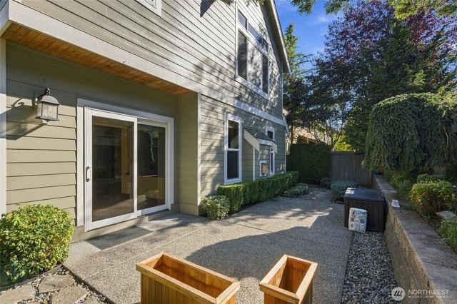 1131 236th Place NE, Sammamish, WA 98074