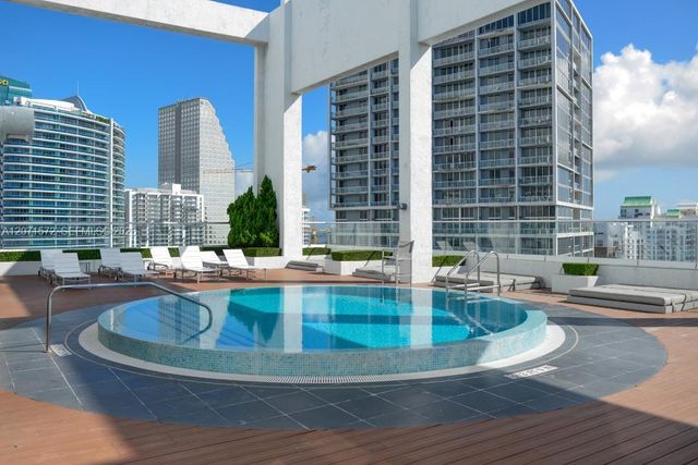 55 SE 6th Street 2110, Miami, FL 33131