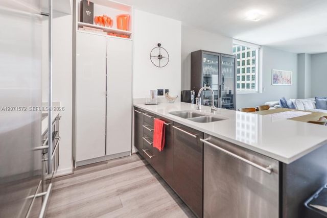 55 SE 6th Street 2110, Miami, FL 33131
