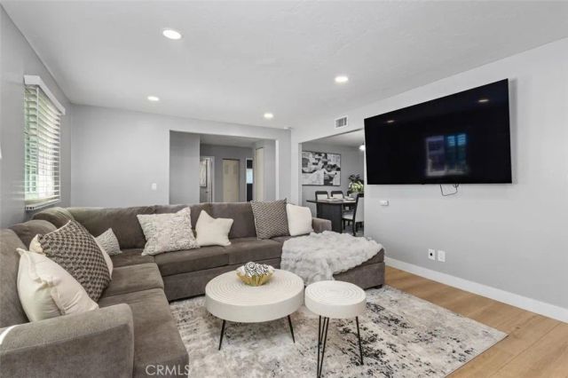 123 E Wilson, Orange, CA 92867